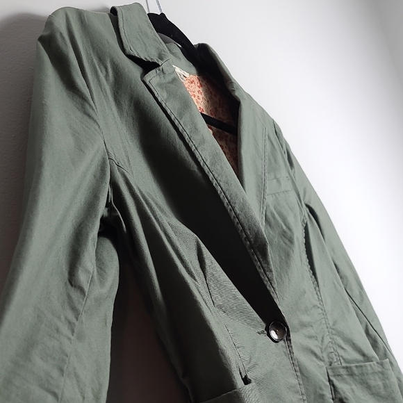 CABI Olive Three Pocket Green Blazer One Button Jacket Size Small - Picture 9 of 16